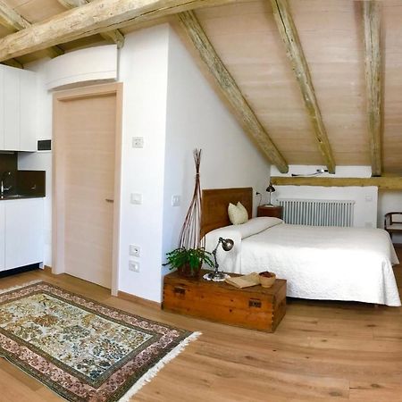 Casa Del Pittore โรเวเรโต ภายนอก รูปภาพ