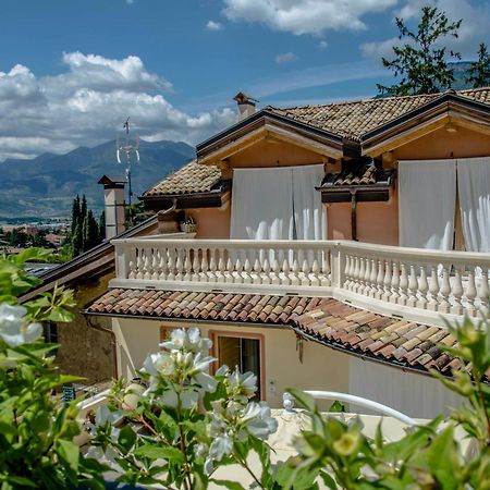 Casa Del Pittore โรเวเรโต ภายนอก รูปภาพ