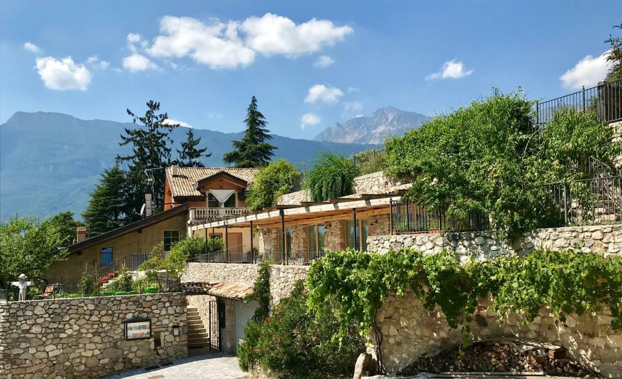 Casa Del Pittore โรเวเรโต ภายนอก รูปภาพ